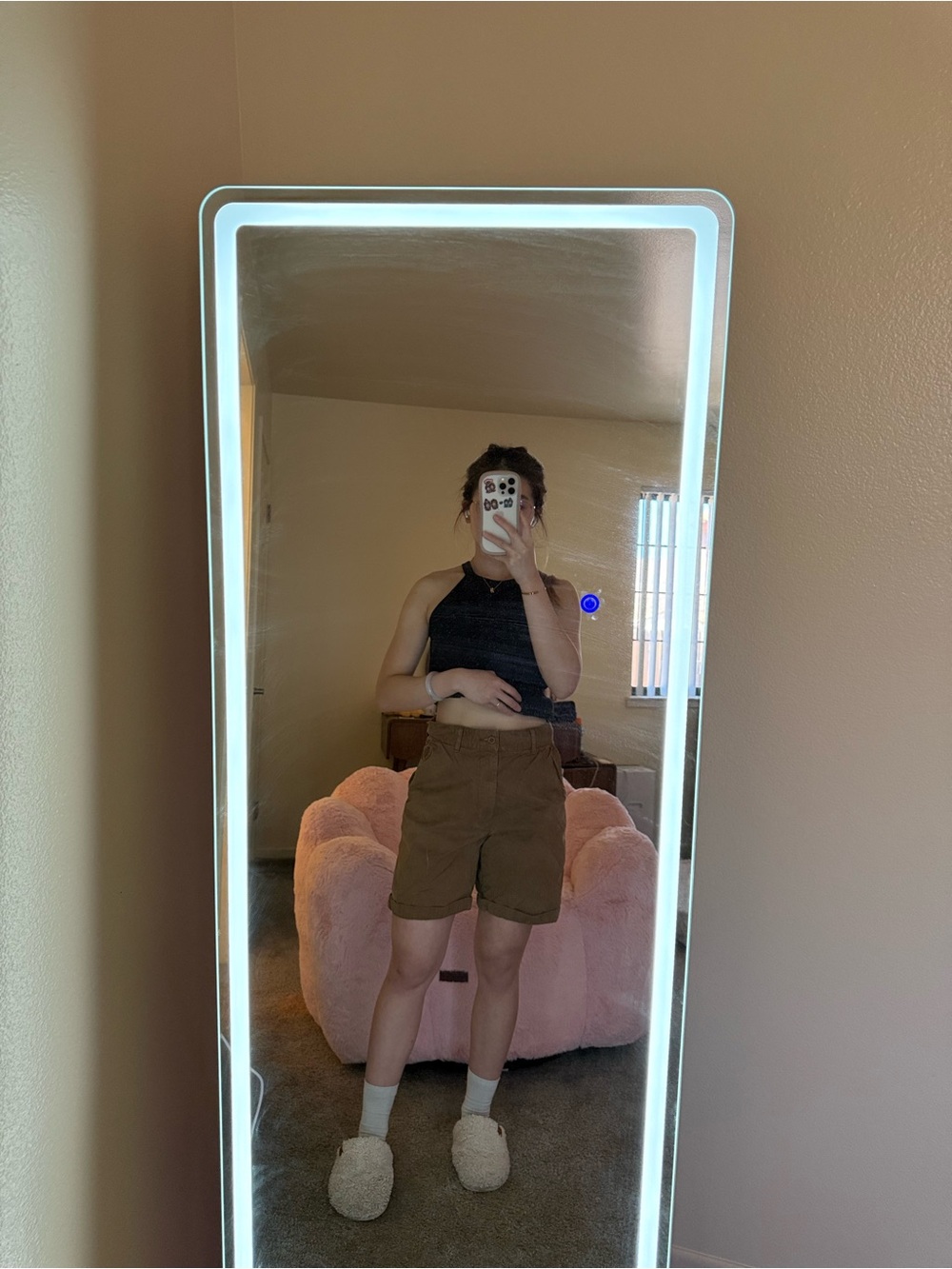 Casual High-Waist Women’s Shorts in Olive Brown